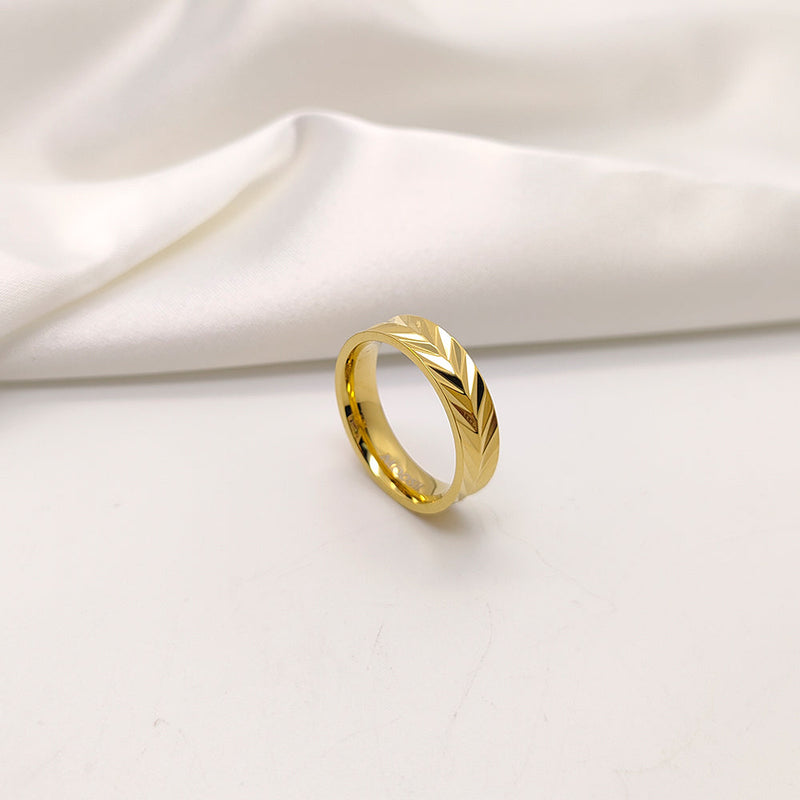 Chevron Ring | WOMEN